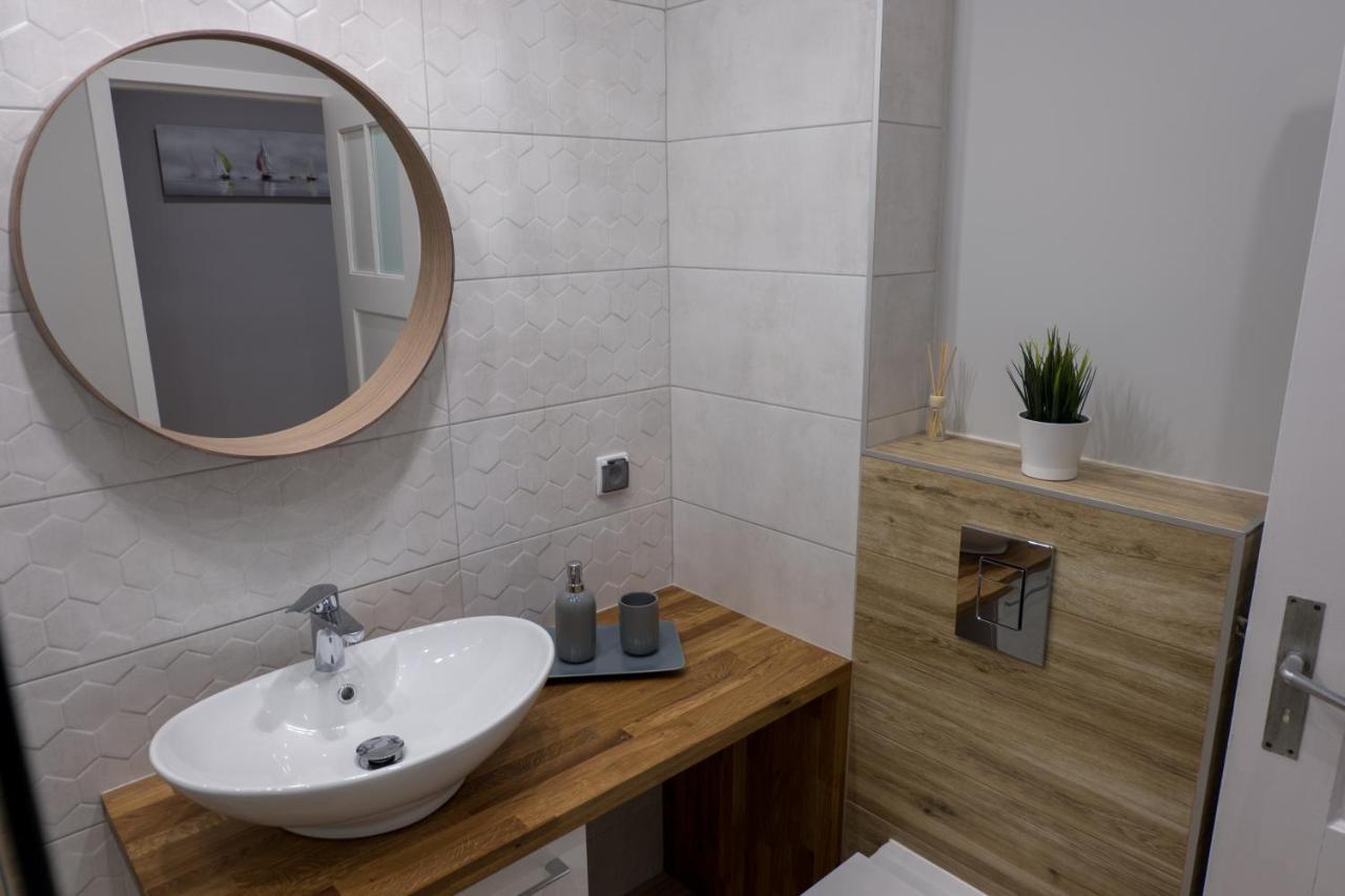 Miraua 1 Apartment กดัญสก์ ภายนอก รูปภาพ